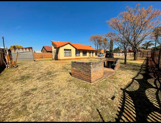 4 BEDROOM HOUSE FOR SALE IN BAKERTON